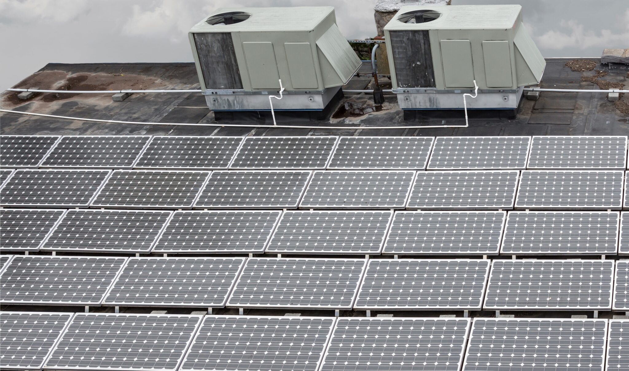 Solar sun panels on the roof, Solar HVAC Innovations.